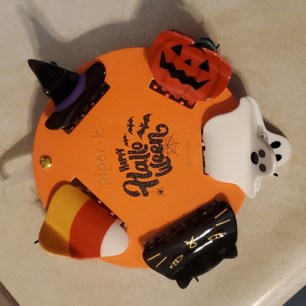 Piper•k halloween hair clips